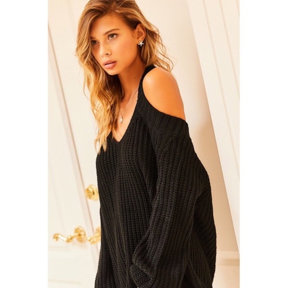 So In Love Black Open Back Sweater - Picture 9 of 13